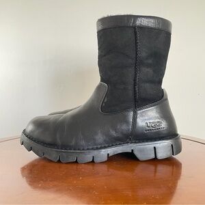 UGG Australia Men's Beacon Black Leather Waterproof Winter Boot | US 9